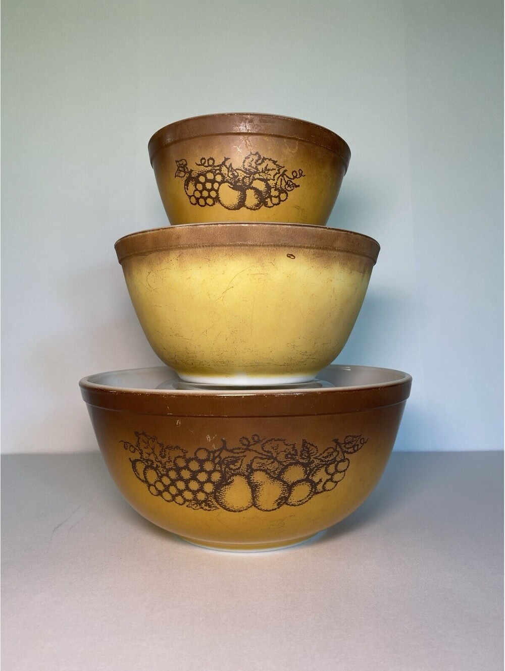 PYREX Brown Set Of 3 Vintage 1970s Old Orchard Nesting Mixing Bowls 8.5,7 & 5.5”